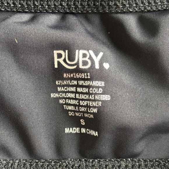 NWOT Ruby Flutter Cross Pack Too Period Safe Bikini W/ Protective Lining Small - Picture 6 of 8